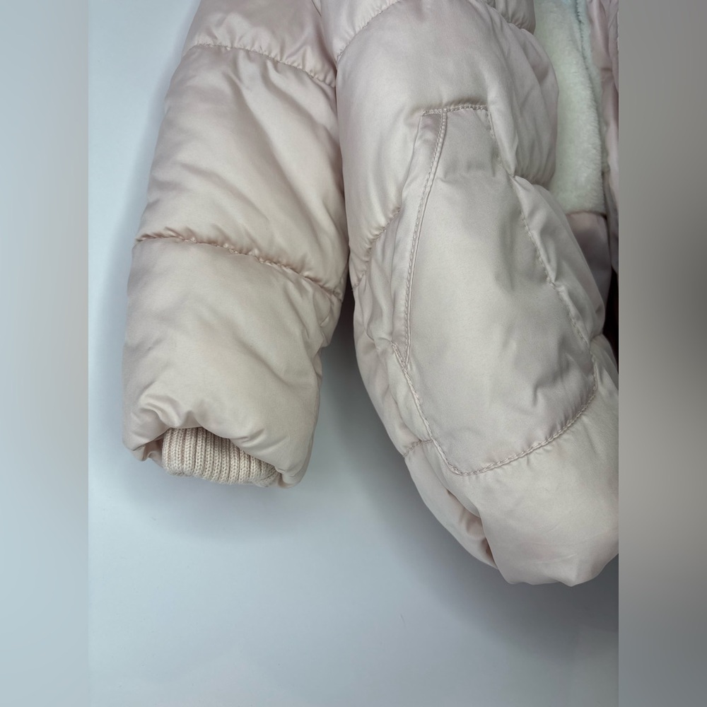 Old Navy Toddler Girls Pink Puffer Jacket - Picture 3 of 4